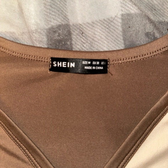 Square pattern tee - Picture 2 of 2